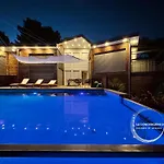Milagathe - Vue Sur - Piscine - Jacuzzi Villa *