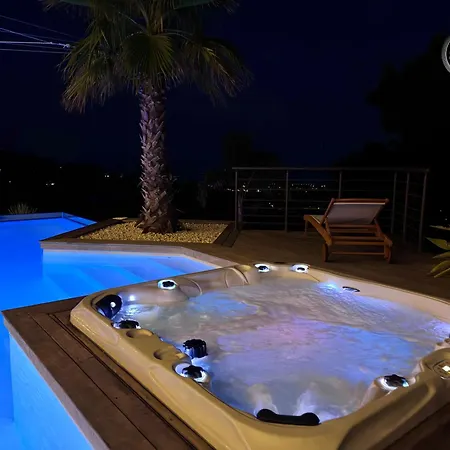 Milagathe - Vue Sur - Piscine - Jacuzzi Hyères